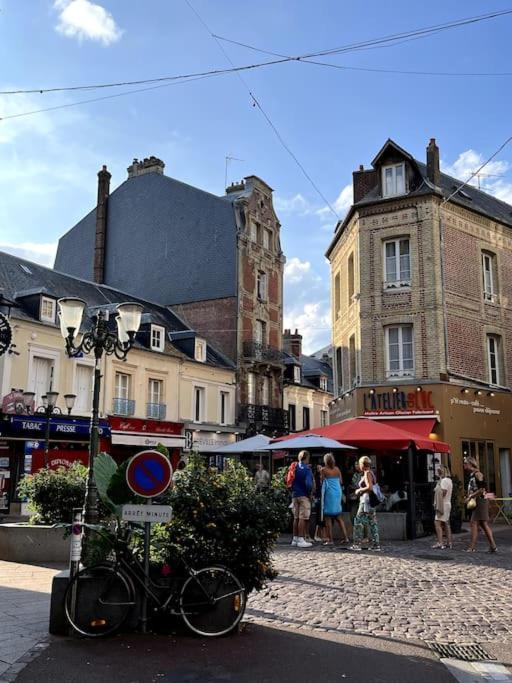 Les Bains De Trouville Exteriör bild